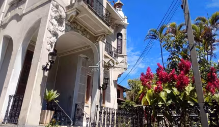 Casa- Petrópolis, Centro