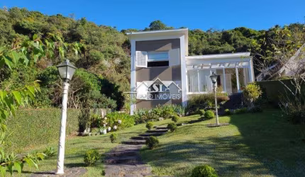 Casa- Petrópolis, Coronel Veiga