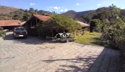 Casa- Petrópolis, Secretário