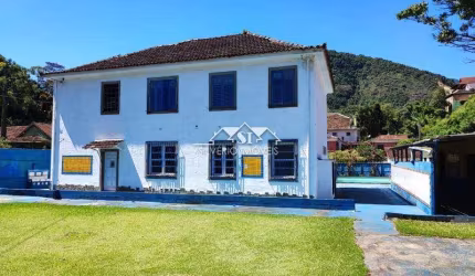 Casa- Petrópolis, Alto da Serra