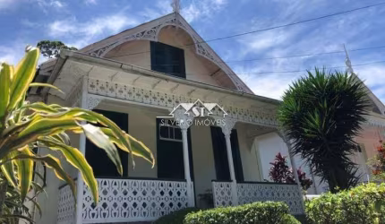 Casa- Petrópolis, Centro