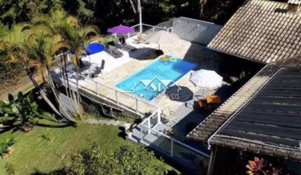 Casa- Petrópolis, Araras