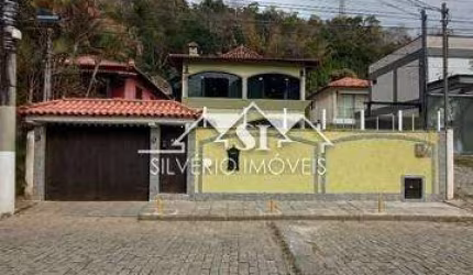 Casa- Petrópolis, Corrêas