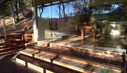 Casa- Petrópolis, Araras