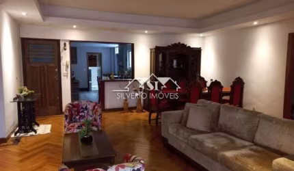 Apartamento- Petrópolis, Centro