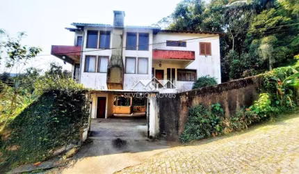 Casa- Petrópolis, Centro