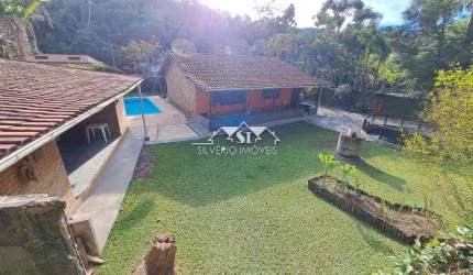 Casa- São José do Vale do Rio Preto, Centro