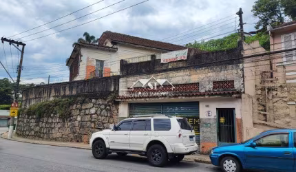 Casa- Petrópolis, Centro