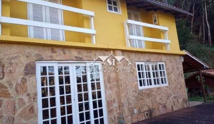 Casa- Petrópolis, Corrêas
