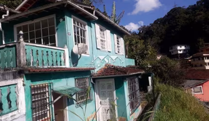 Casa- Petrópolis, Centro