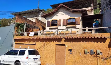 Casa- Petrópolis, Alto da Serra
