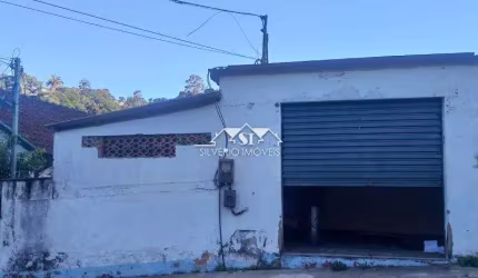 Loja- Petrópolis, Mosela