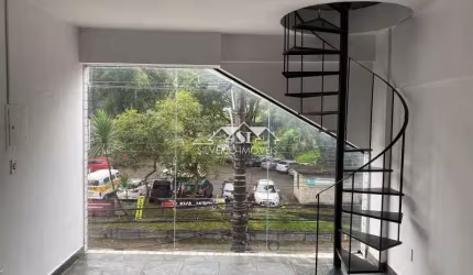 Loja- Petrópolis, Bingen