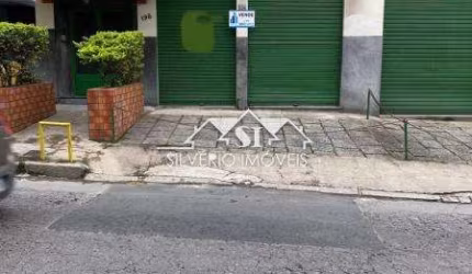 Loja- Petrópolis, Centro