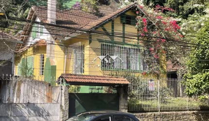 Casa- Petrópolis, Centro