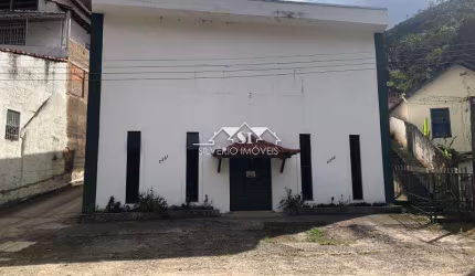 Galpão- Petrópolis, Centro