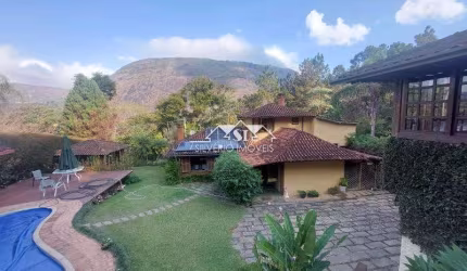 Casa- Petrópolis, Araras