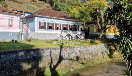 Casa- Petrópolis, Centro