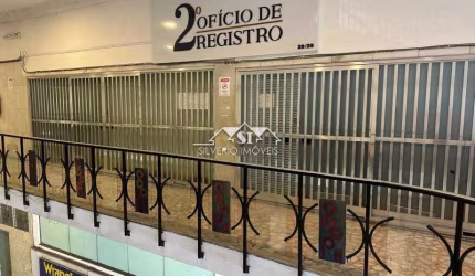 Loja- Petrópolis, Centro