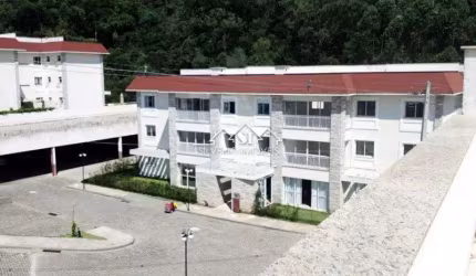 Apartamento- Petrópolis, Centro