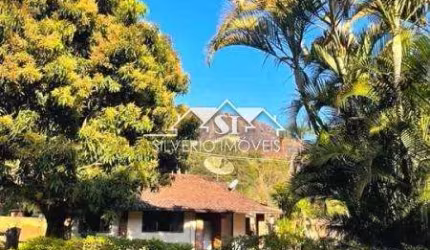 Casa- Petrópolis, Secretário