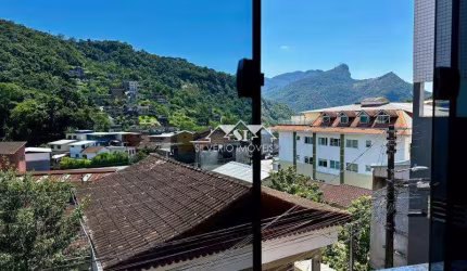 Casa- Petrópolis, São Sebastião