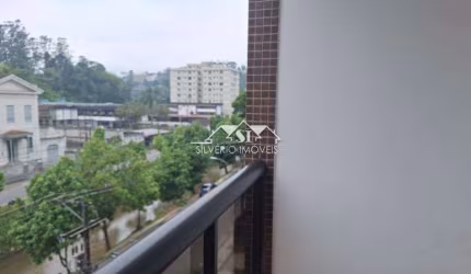 Apartamento- Petrópolis, Centro