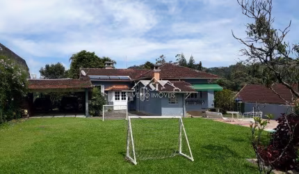 Casa- Petrópolis, Castelânea