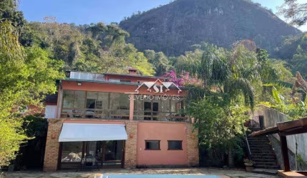 Casa- Petrópolis, Corrêas