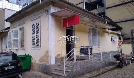 Casa- Petrópolis, Centro