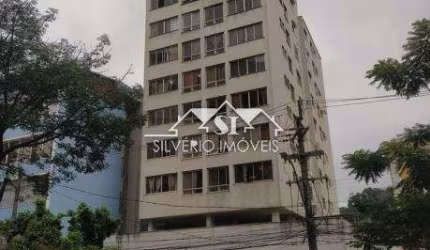 Apartamento- Petrópolis, Centro