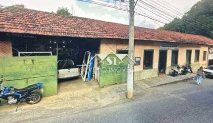 Casa- São José do Vale do Rio Preto, Centro