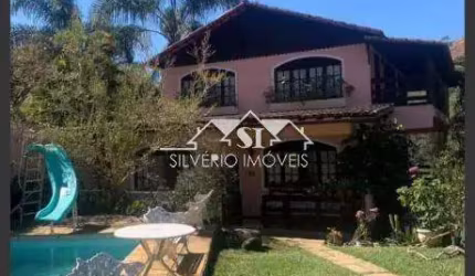 Casa- Petrópolis, Araras