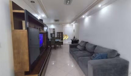 Amplo Apartamento em Prédio Frente Mar na Vila Tupi, Praia Grande