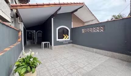 Casa à Venda no Canto do Forte – 02 Dormitórios + Edícula em Praia Grande