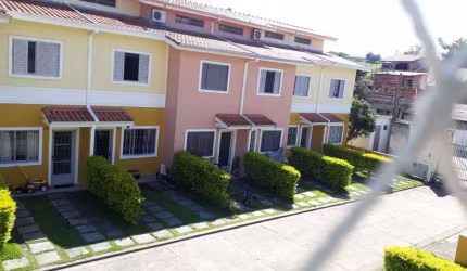 Sobrado com 2 dormitórios à venda, 100 m² por R$ 447.000,00 - Jardim Limoeiro - São José dos Campos/SP