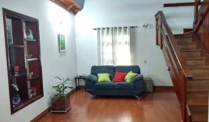 Sobrado com 5 dormitórios à venda, 250 m² por R$ 1.100.000,00 - Bosque dos Eucaliptos - São José dos Campos/SP