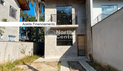 Sobrado Geminado em Construção à Venda com 2 Quartos no Costeira à 250 m da Lagoa, Balneário Barra