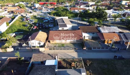 Belíssima casa a 300  metros da lagoa/ Balneário Barra do Sul, SC