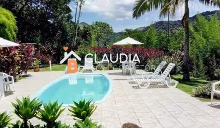 Casa para Venda em Nova Friburgo, Lumiar, 6 dormitórios, 2 suítes, 5 banheiros, 6 vagas