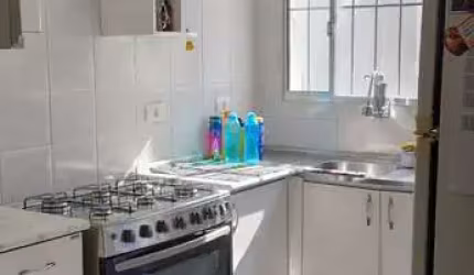 Casa em condomínio fechado com 2 quartos à venda na Rua Sebastião Vitalino, 83, Parque Califórnia, Jacareí por R$ 390.000