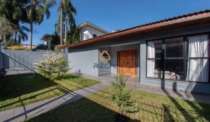 Casa com 3 suítes no Batel
