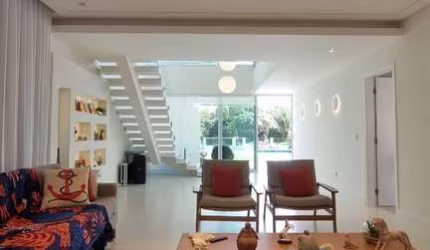 Luxuosa Casa  Alto com 6 Suítes em Guarajuba