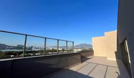 Cobertura Linera com Suítes e 4 Vagas na Barra