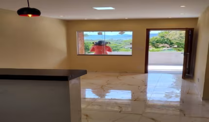 Casa de 2 Quartos com garagem no Condado de Maricá