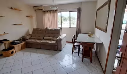 Apartamento à venda no bairro Canto, Florianópolis