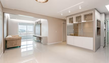 Apartamento à venda 97m² de área útil, com 3 dormitórios, sendo uma suíte e uma vaga de garagem no bairro Barreiros - São José-SC