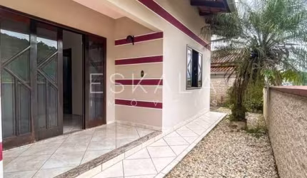 Casa com 2 quartos, Nova Esperança - Guaramirim