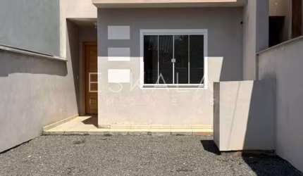 Casa Geminada com 02 Quartos + 01 Vaga de Garagem, Nereu Ramos, Jaragua do sul