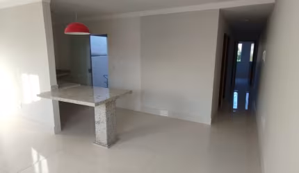 CASA NO BAIRRO CASTANHEIRAS